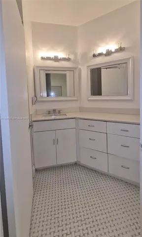 $4,300 | 8122 Northwest 187th Terrace, Hialeah, FL 33015