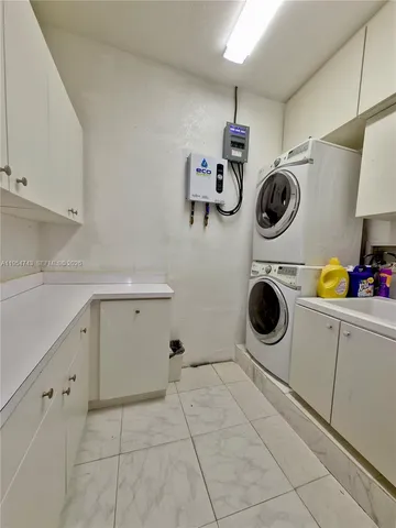 $4,300 | 8122 Northwest 187th Terrace, Hialeah, FL 33015