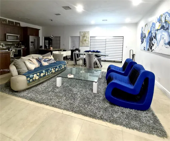 $4,300 | 8122 Northwest 187th Terrace, Hialeah, FL 33015