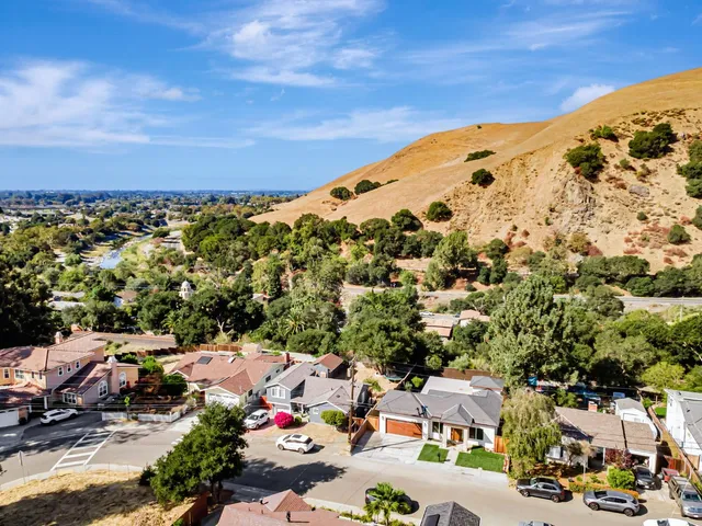 $1,999,900 | 38075 Stenhammer Drive, Fremont, CA 94536