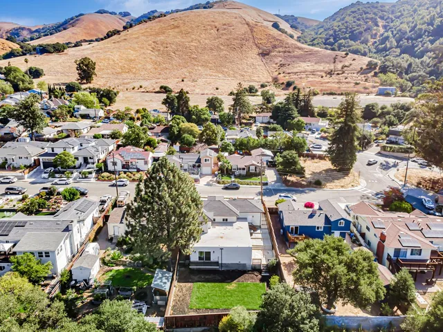 $1,999,900 | 38075 Stenhammer Drive, Fremont, CA 94536