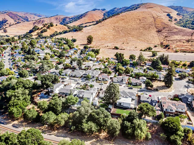 $1,999,900 | 38075 Stenhammer Drive, Fremont, CA 94536