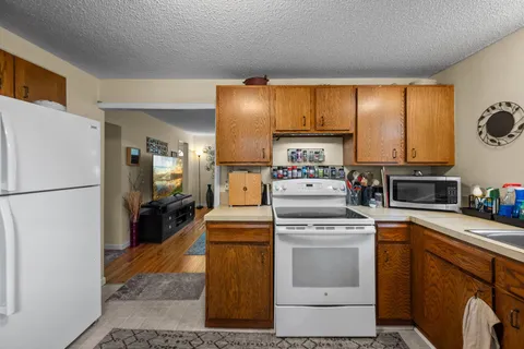 $199,000 | 3331 Beard Avenue North, Robbinsdale, MN 55422