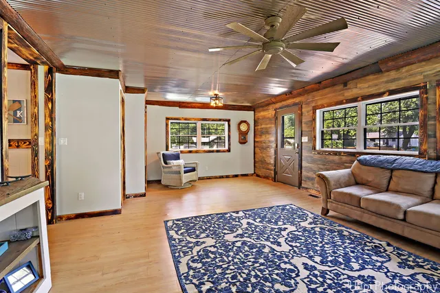 $249,900 | 26377 Marie Road, Antioch, IL 60002