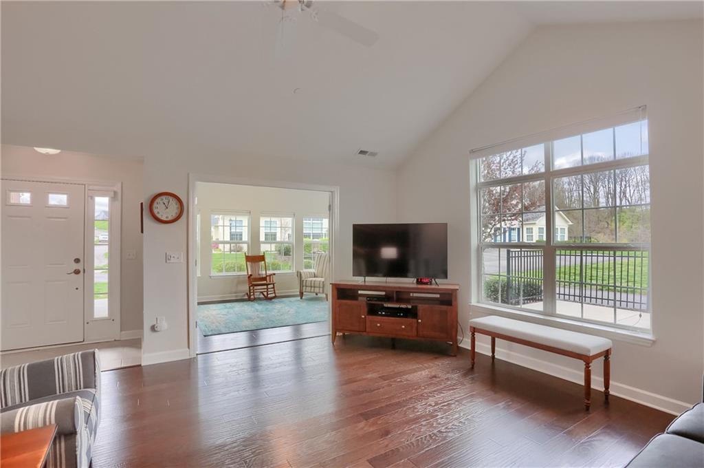 905 Spring Valley Drive Zelienople, PA 16063 - Photo 13 of 45