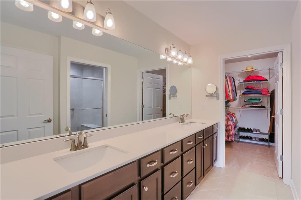 905 Spring Valley Drive Zelienople, PA 16063 - Photo 33 of 45 Primary Bath
