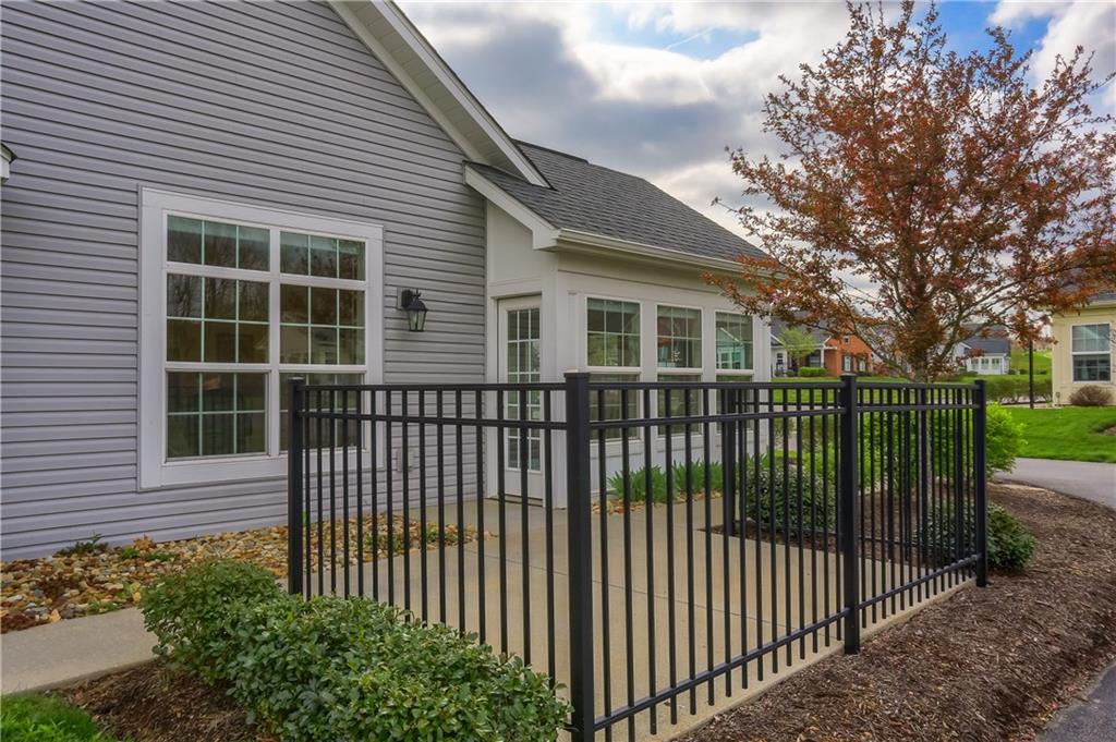 905 Spring Valley Drive Zelienople, PA 16063 - Photo 42 of 45 Patio