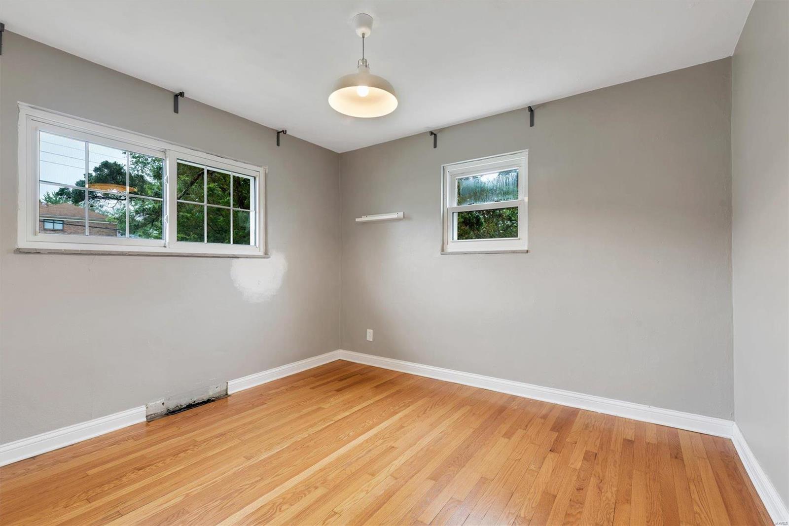 5490 Ringer Road St. Louis, MO 63129 - Photo 13 of 22 Gallery Image 13