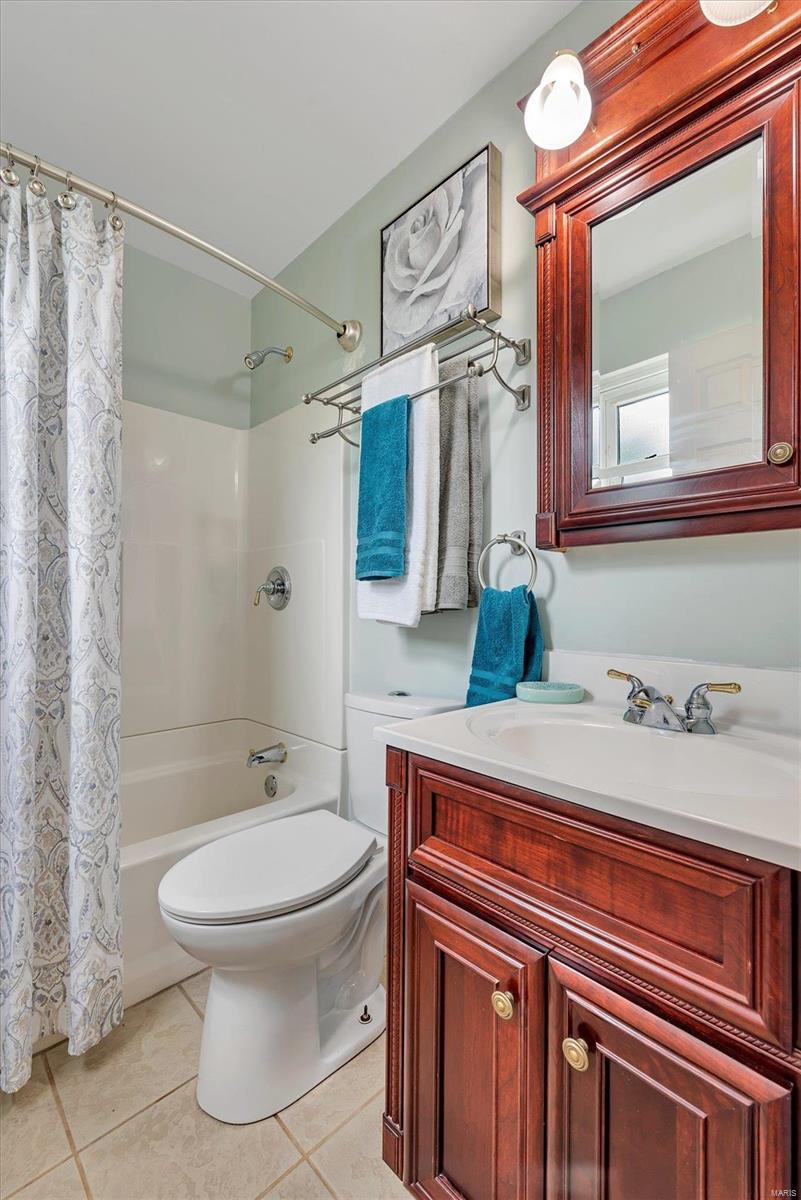 5490 Ringer Road St. Louis, MO 63129 - Photo 16 of 22 Gallery Image 16