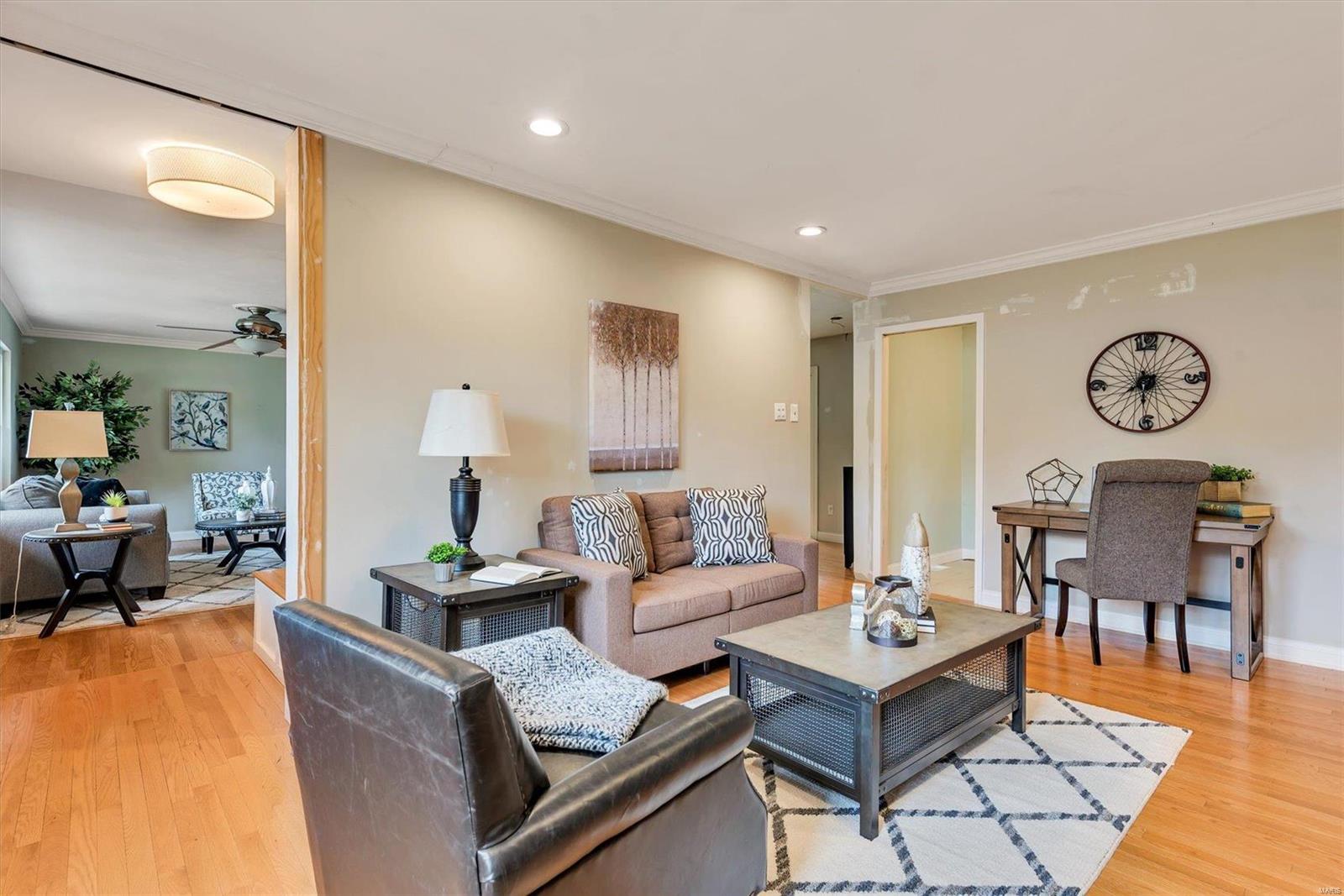 5490 Ringer Road St. Louis, MO 63129 - Photo 5 of 22 Gallery Image 5