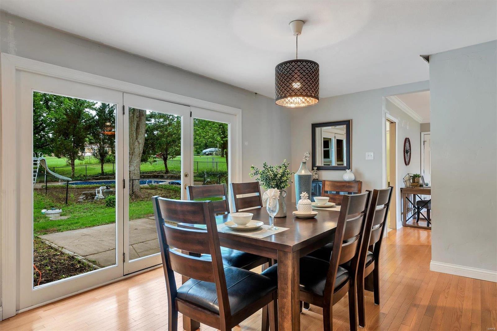 5490 Ringer Road St. Louis, MO 63129 - Photo 7 of 22 Gallery Image 7