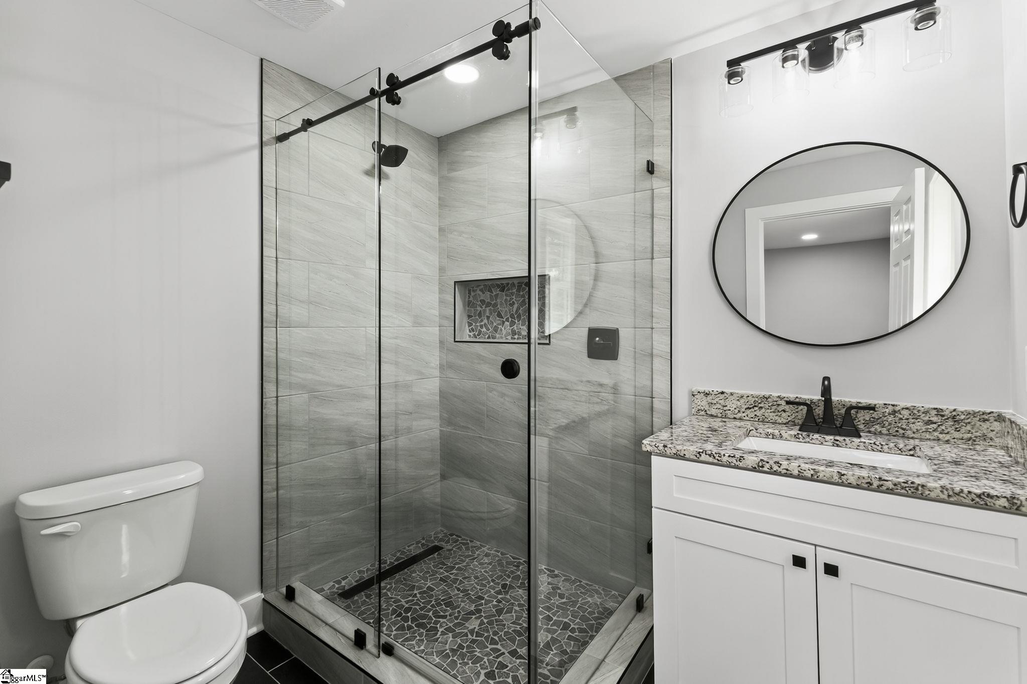 203 Montgomery Street Laurens, SC 29360 - Photo 29 of 32