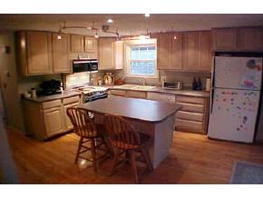 52 Peaslee Road Merrimack, NH 03054 - Photo 3 of 5