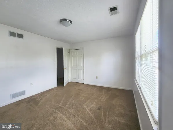 $2,300 | 301 Montgomery Circle, Stephens City, VA 22655