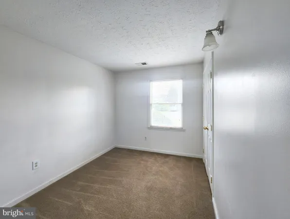 $2,300 | 301 Montgomery Circle, Stephens City, VA 22655