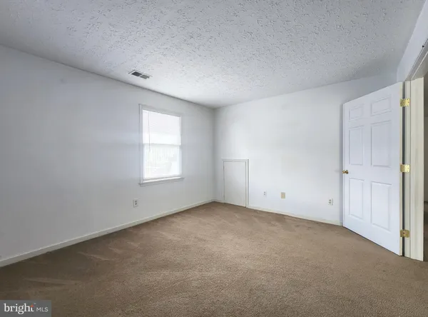 $2,300 | 301 Montgomery Circle, Stephens City, VA 22655