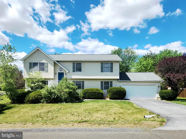 $2,300 | 301 Montgomery Circle, Stephens City, VA 22655