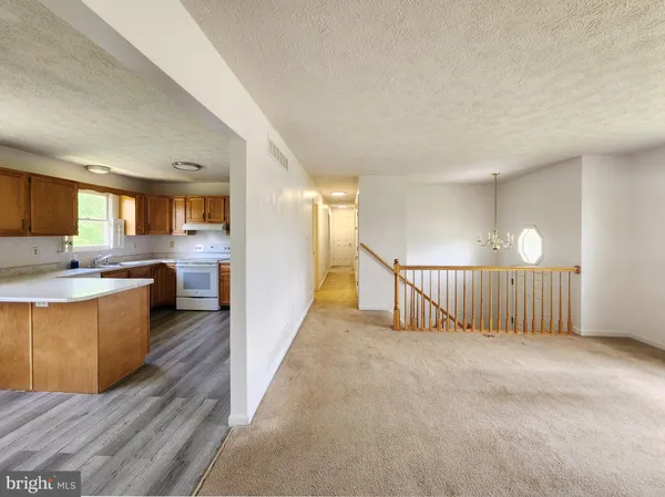 $2,300 | 301 Montgomery Circle, Stephens City, VA 22655