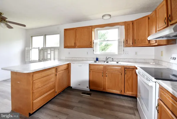 $2,300 | 301 Montgomery Circle, Stephens City, VA 22655