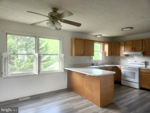 $2,300 | 301 Montgomery Circle, Stephens City, VA 22655