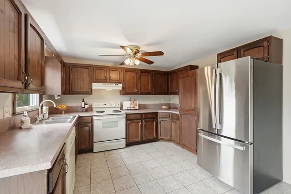 $299,000 | 53 Florence Road, Easthampton, MA 01027