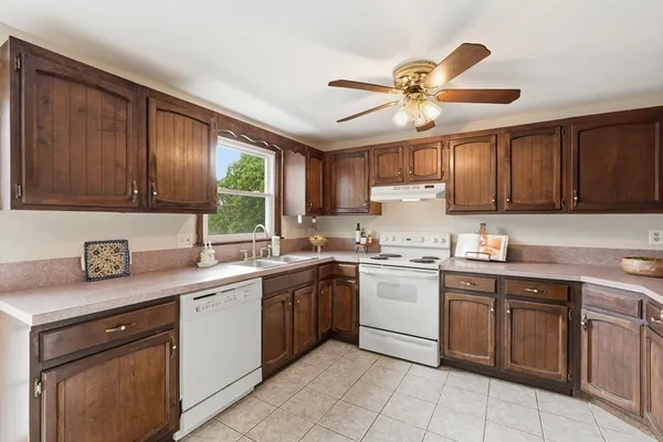 $299,000 | 53 Florence Road, Easthampton, MA 01027