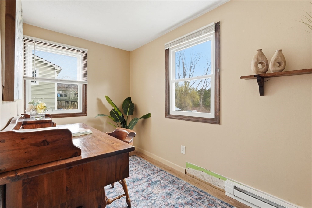 53 Florence Road Easthampton, MA 01027 - Photo 17 of 41