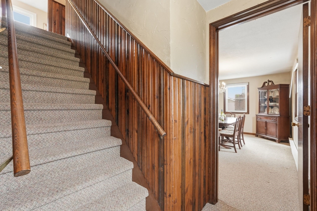 53 Florence Road Easthampton, MA 01027 - Photo 20 of 41