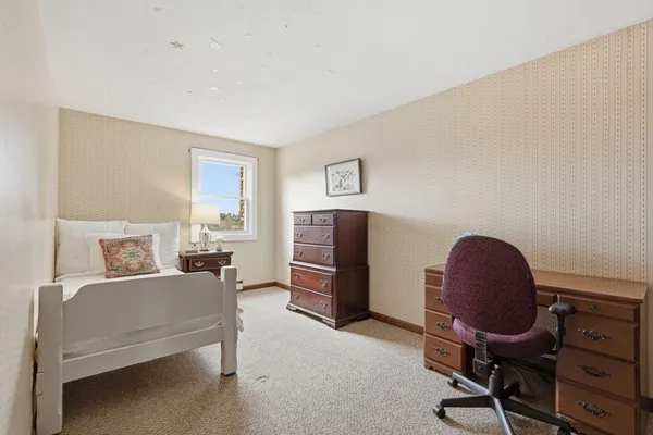 $299,000 | 53 Florence Road, Easthampton, MA 01027