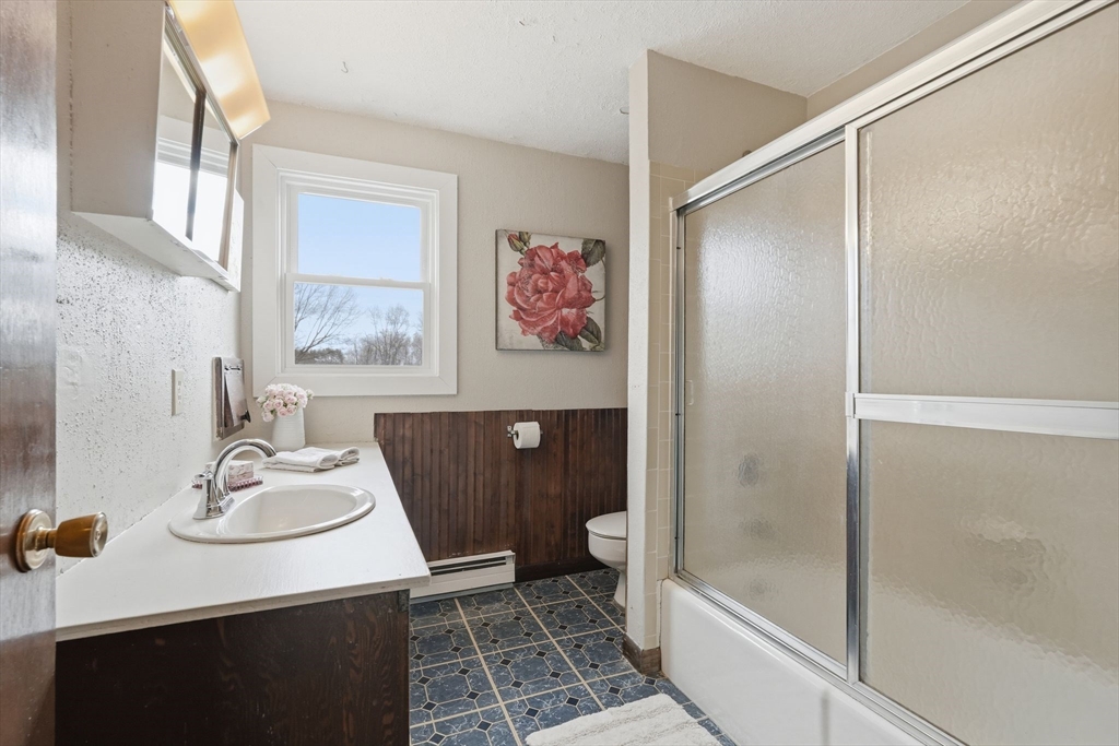 53 Florence Road Easthampton, MA 01027 - Photo 27 of 41