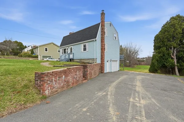 $299,000 | 53 Florence Road, Easthampton, MA 01027