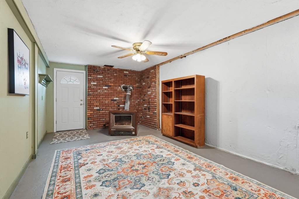 53 Florence Road Easthampton, MA 01027 - Photo 32 of 41