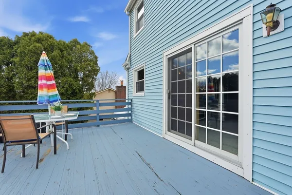 $299,000 | 53 Florence Road, Easthampton, MA 01027