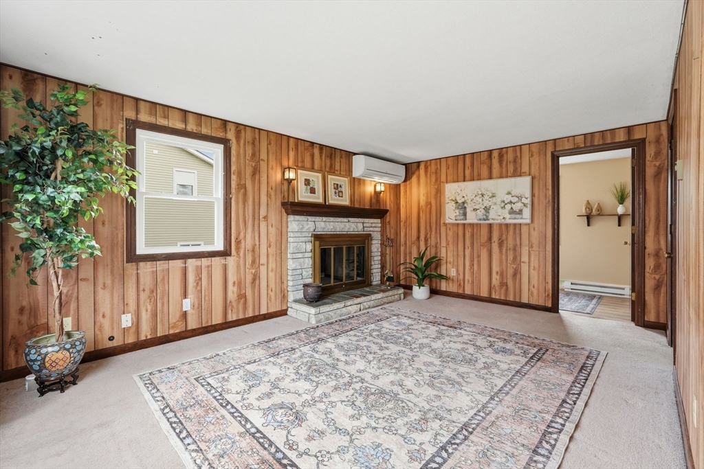 53 Florence Road Easthampton, MA 01027 - Photo 7 of 41