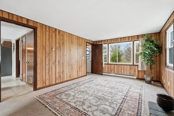 $299,000 | 53 Florence Road, Easthampton, MA 01027