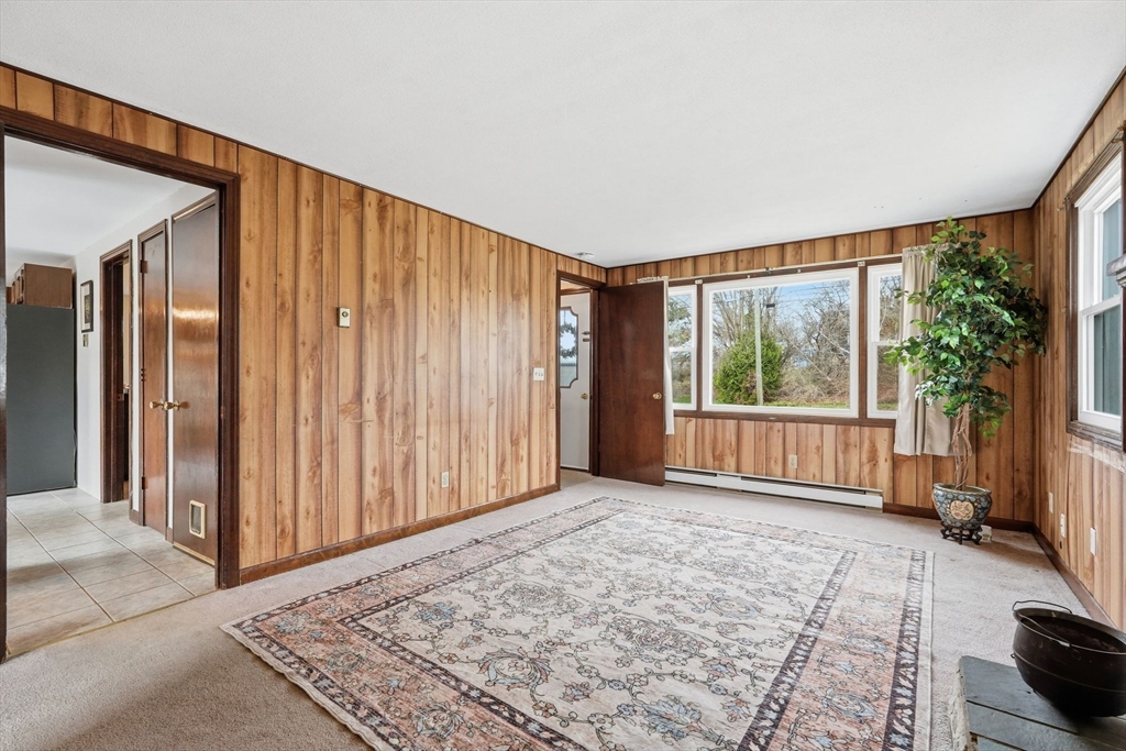 53 Florence Road Easthampton, MA 01027 - Photo 8 of 41