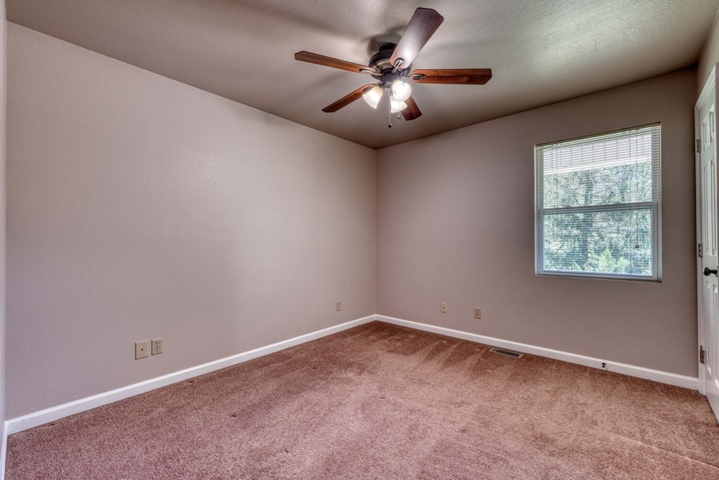 531 Old Smokey Road Blairsville, GA 30512 - Photo 18 of 51 Gallery Image 18