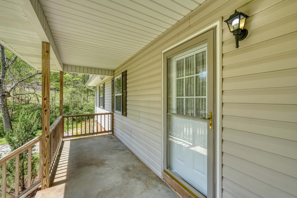 531 Old Smokey Road Blairsville, GA 30512 - Photo 34 of 51 Gallery Image 34