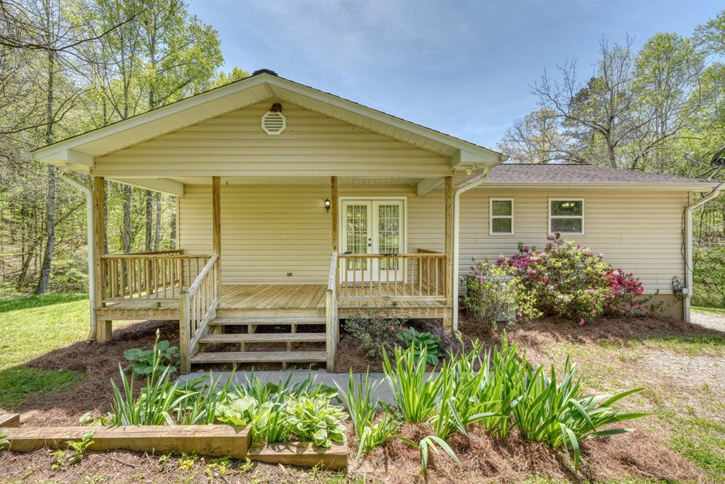 531 Old Smokey Road Blairsville, GA 30512 - Photo 5 of 51 Gallery Image 5