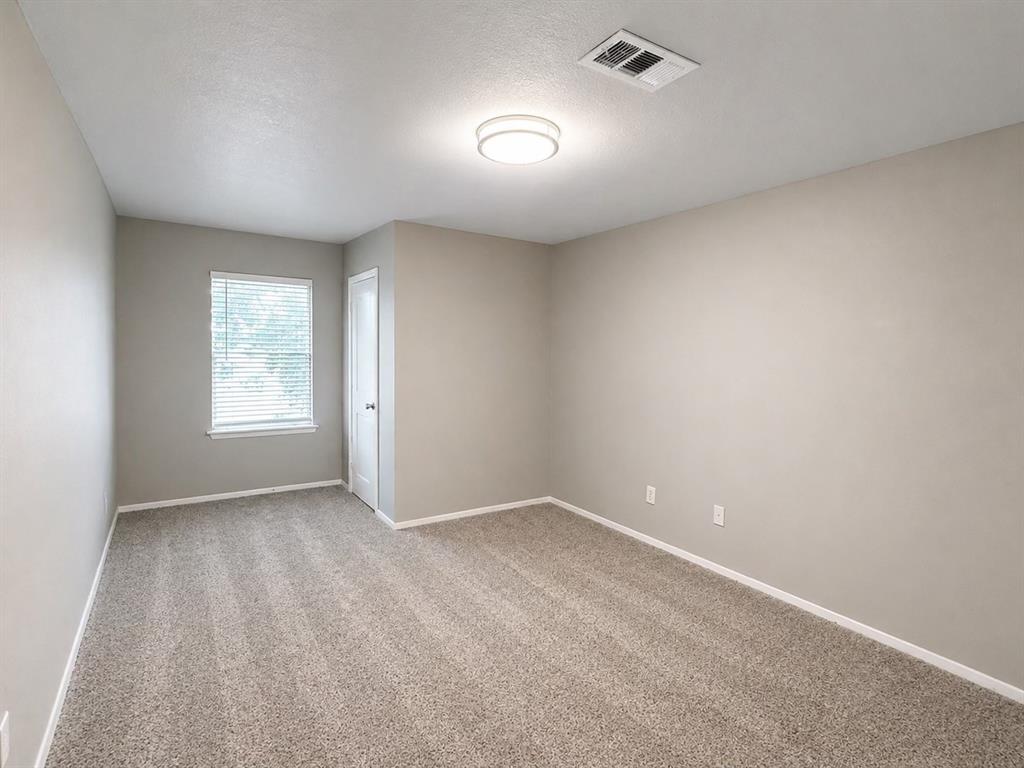 921 West Rochelle Road Irving, TX 75062 - Photo 14 of 19