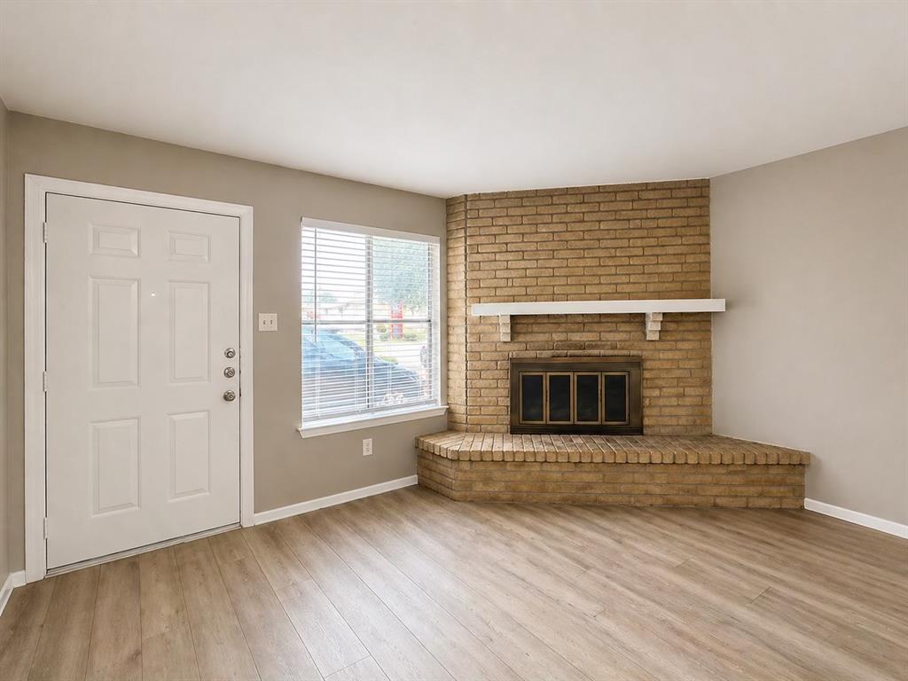 921 West Rochelle Road Irving, TX 75062 - Photo 7 of 19