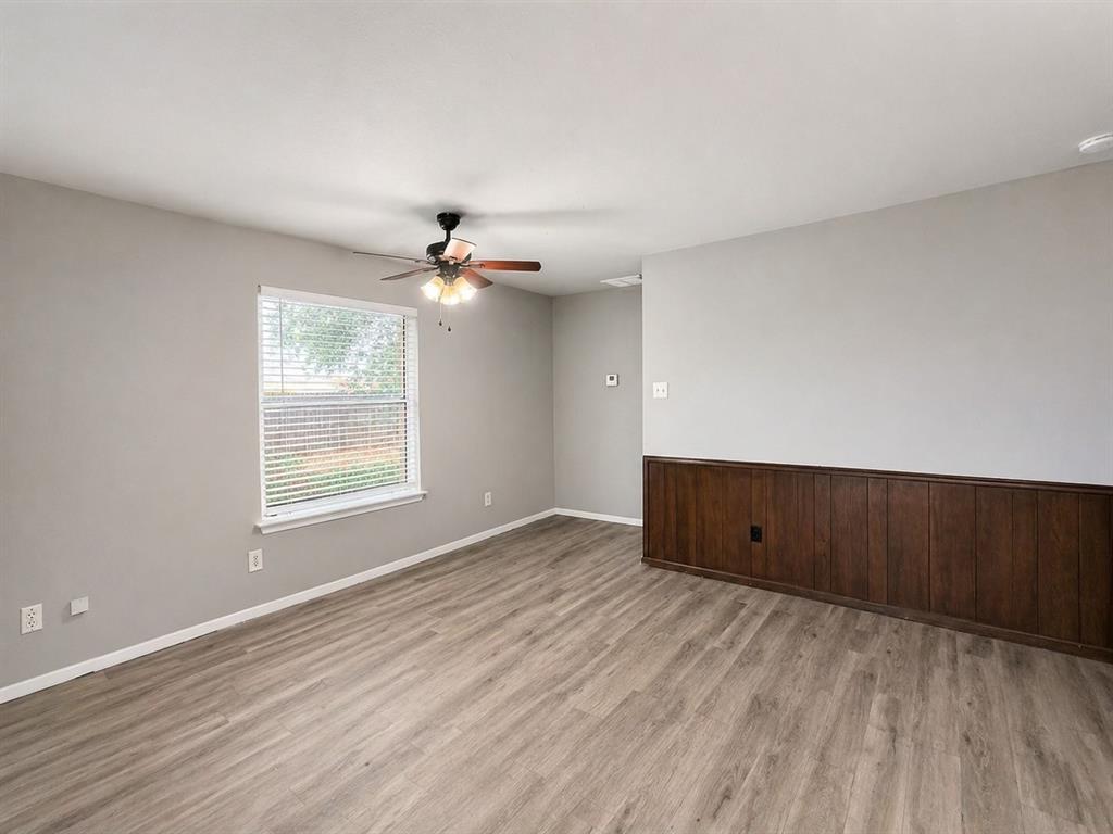 921 West Rochelle Road Irving, TX 75062 - Photo 8 of 19