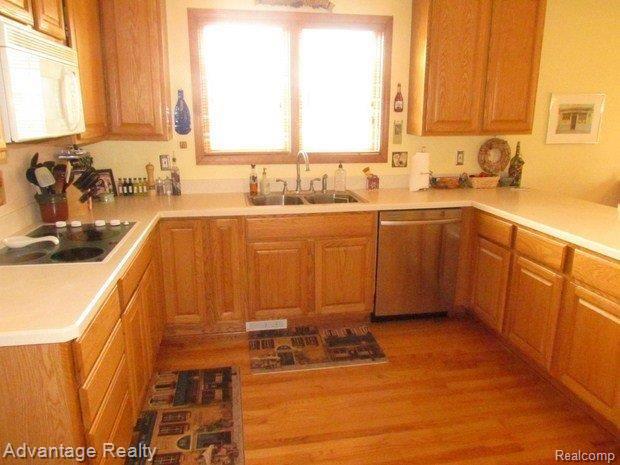 51927 Boland Road New Baltimore, MI 48047 - Photo 5 of 25 Kitchen 1.JPG