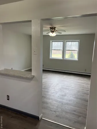$2,300 | 2944 Highway 17K, Unit B, Bloomingburg, NY 12721
