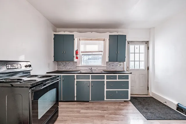 $299,000 | 673 River Avenue, Gardiner, ME 04359