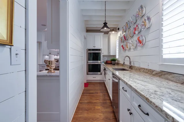 $895,000 | 4237 Boxwood Green Lane, Memphis, TN 38117