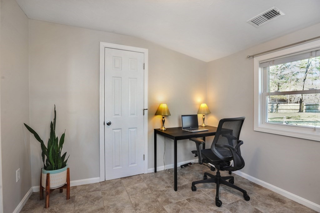 355 Spring Street Rockland, MA 02370 - Photo 8 of 31 Gallery Image 8