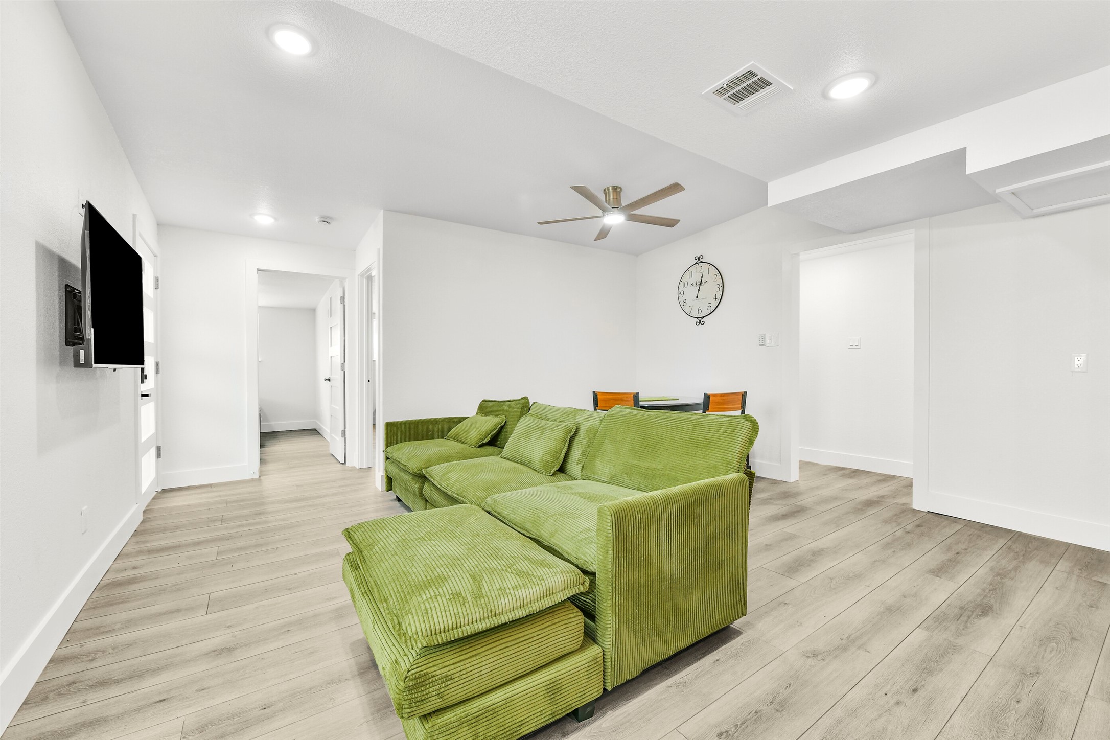 7103 Long Point Road, Unit C Houston, TX 77055 - Photo 2 of 21 Gallery Image 2