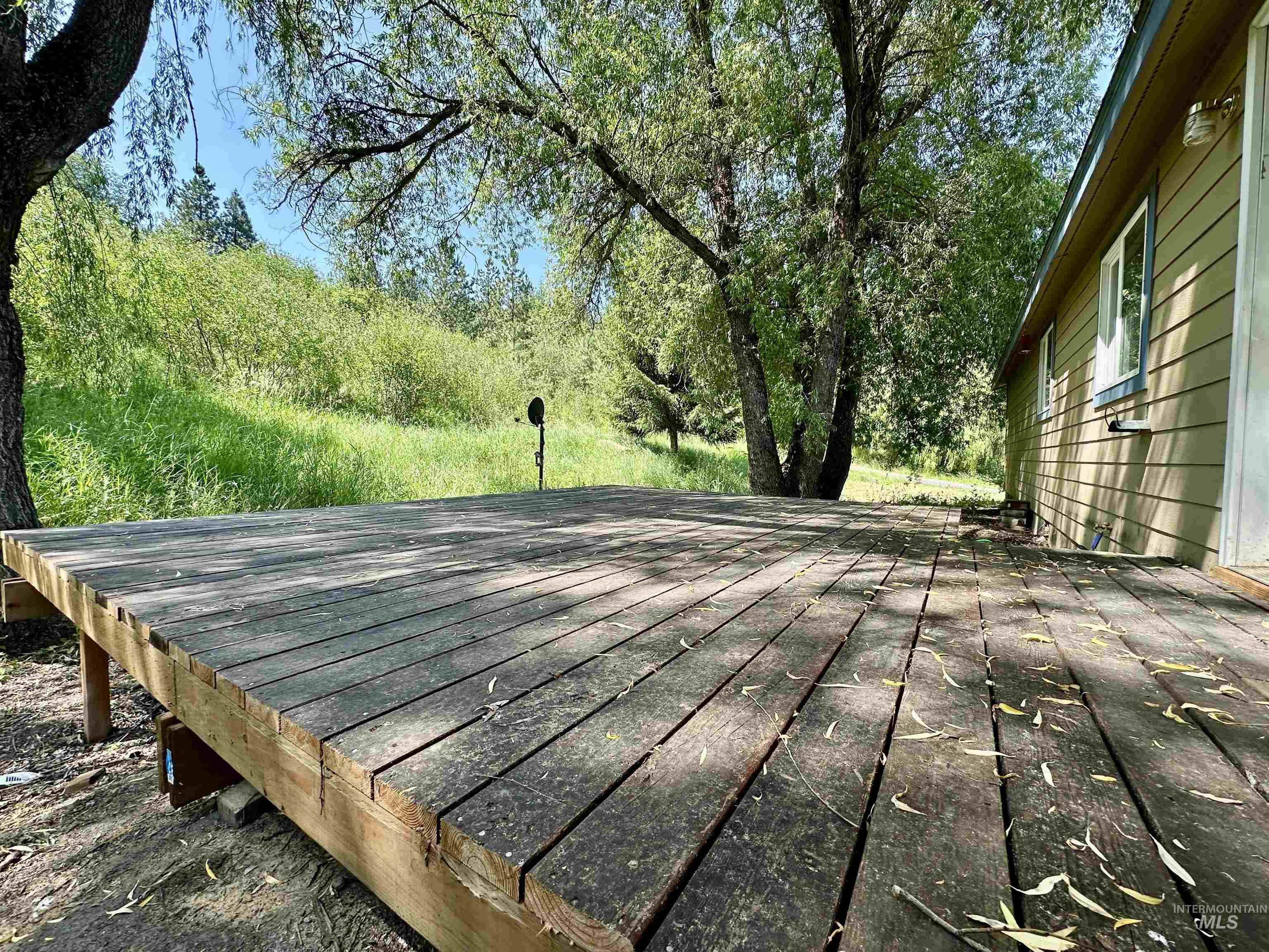 1089 Wallen Road Moscow, ID 83843 - Photo 38 of 43 View of wooden terrace