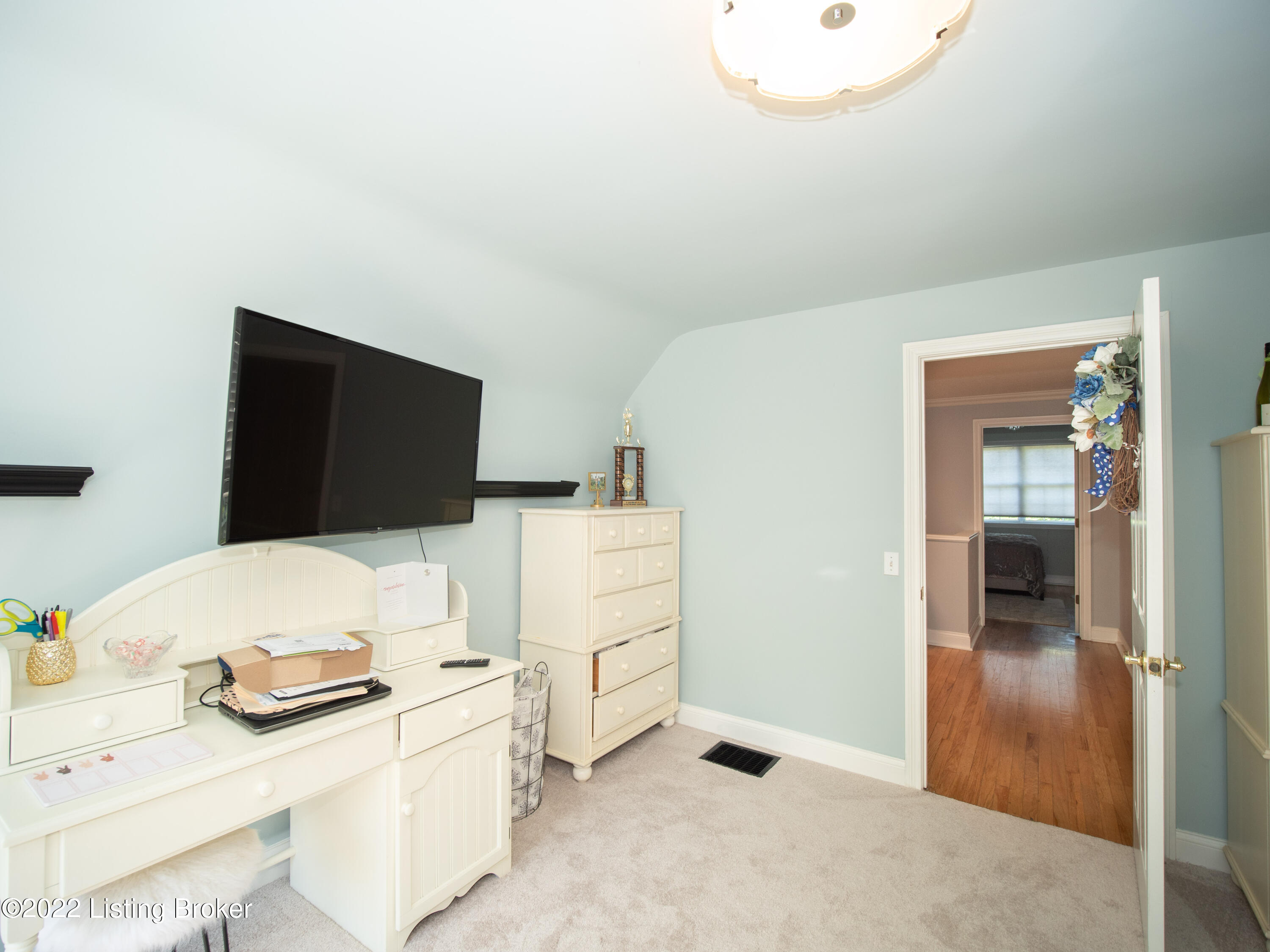 7206 Covered Bridge Road Prospect, KY 40059 - Photo 52 of 67 3rd upstairs bedroom